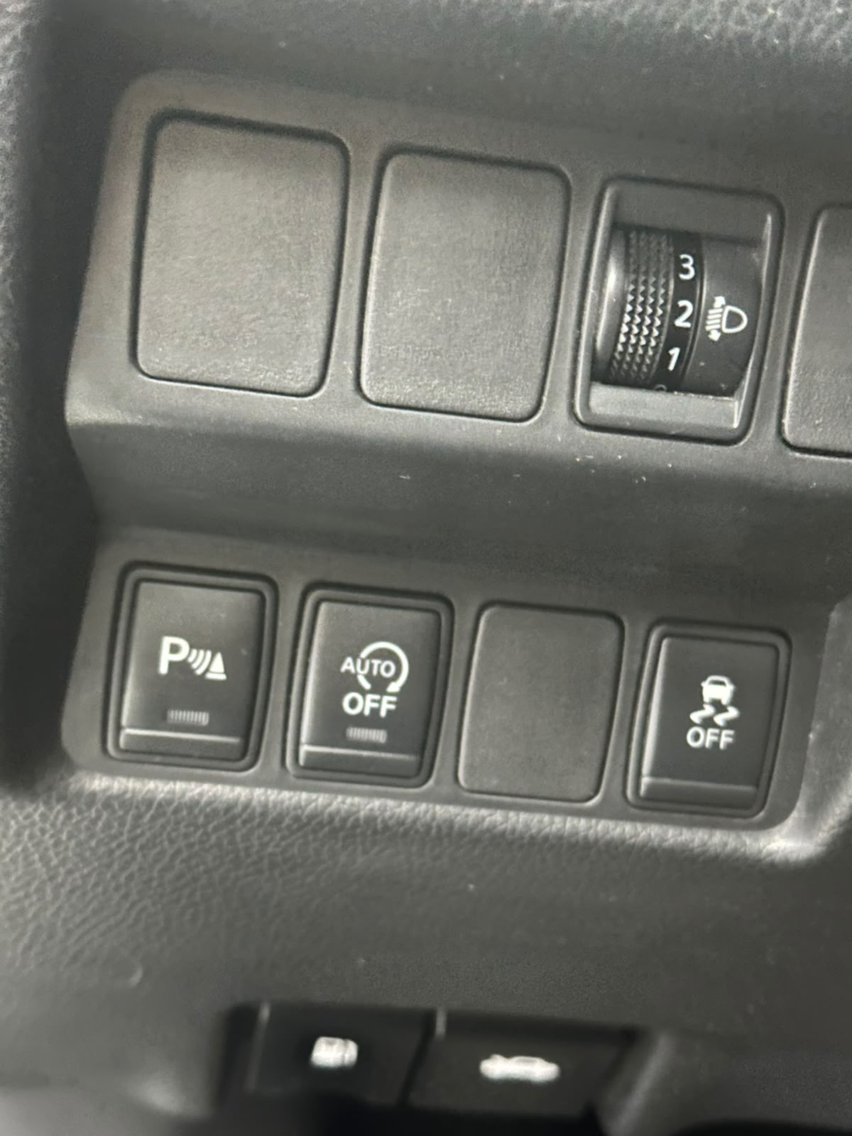 NISSAN QASHQAI 25